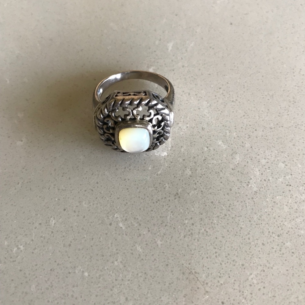 Vintage Beautiful Sterling Silver Faux Pearl Ring